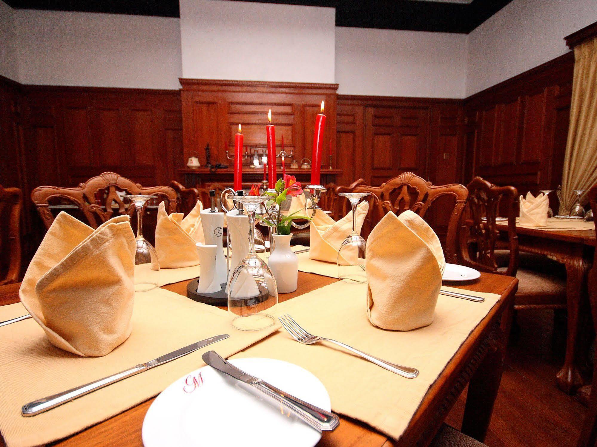 Governor'S Mansion 하톤 외부 사진